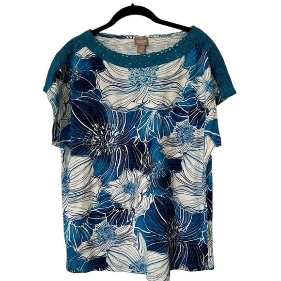 Chico's Size 2 Exploded Garden Lace-Trim Dolman Top in
Cozumel Blue, NWT - Picture 1 of 12